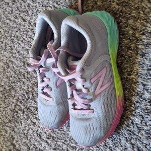 Girls size 12.5 new balance fresh foam sneakers